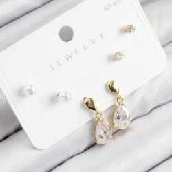 Pirinç Zirkon Taşlı Sallantılı Damla Model Gold Renk 925 Ayar Gümüş Çivi Kadın Küpe Set