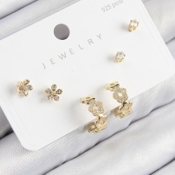 Pirinç Zirkon Taşlı Halka Model Gold Renk 925 Ayar Gümüş Çivi Kadın Küpe Set