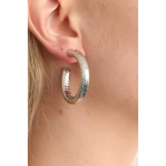Halka Silver Renk Metal Kadın Küpe Halka Silver Renk Metal Kadın Küpe