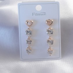 Gold Renk Kalp Model Zirkon Taşlı Kadın Küpe