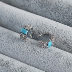 Gümüş Renk Zirkon Taş Detay Mavi Taşlı Earcuff Pirinç Kadın Kıkırdak Küpe