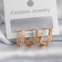 Pirinç Gold Renk Zirkon Taş Detay Halka Model Kadın Küpe