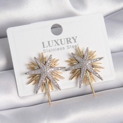 Pirinç Gold Renk Zirkon Taşlı Kutup Yıldızı Model Kadın Küpe