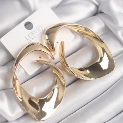 Pirinç Gold Renk Halka Model Vintage Kadın Küpe