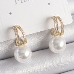 Pirinç Gold Renk Zirkon Taşlı Halka İncili Kadın Küpe