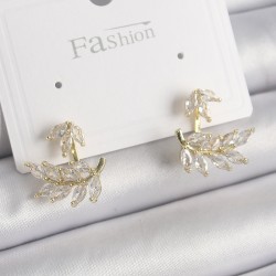 Pirinç Gold Renk Zirkon Taşlı Yaprak Model Kadın Küpe