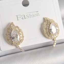 Pirinç Gold Renk Zirkon Taşlı Yaprak Model Kadın Küpe