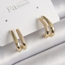 Pirinç Gold Renk Zirkon Taşlı 2'Li Model Kadın Küpe