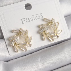 Pirinç Gold Renk Zirkon Taşlı Daire Model Kadın Küpe