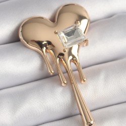 Pirinç Gold Renk Eriyen Kalp Model Kare Zirkon Taş Detay Kadın Broş
