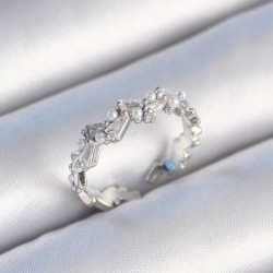 Pirinç Gümüş Renk Zikzak Model Zirkon Taşlı İnci Detay Kadın Yüzük