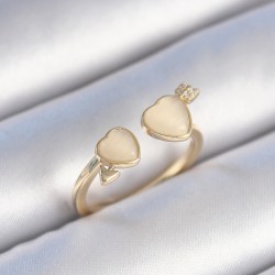 Pirinç Gold Renk Beyaz Mineli Kalp Model Kadın Yüzük