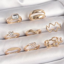 Pirinç Gold Renk Zirkon Taşlı Dalga Model Zincir Detay Kadın Yüzük Kombini