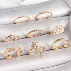 Pirinç Gold Renk Çiçek Model Zirkon Taş Detay Kadın Yüzük Kombini
