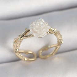 Pirinç Gold Renk Beyaz Gül Model Ayarlanabilir Kadın Yüzük