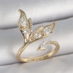 Pirinç Gold Renk Zirkon Taşlı Balık Kuyruğu Model Ayarlanabilir Kadın Yüzük