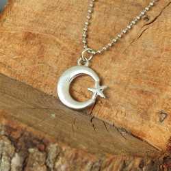 Gümüş Renk Krom Kaplama Kararmaz Ay Yıldız Tasarım Metal Erkek Kolye