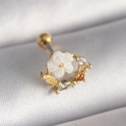 316L Çelik Gold Renk Zirkon Taş Detay Beyaz Çiçek Model Tragus Piercing
